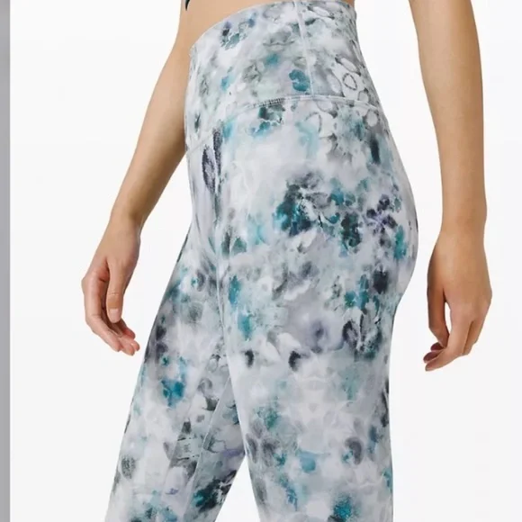 Lululemon Blue Leggings - Picture 2 of 3